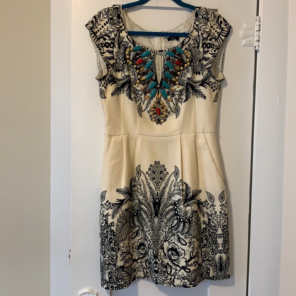 Nanette Lenore cream, pattered + beaded sz 8 dress